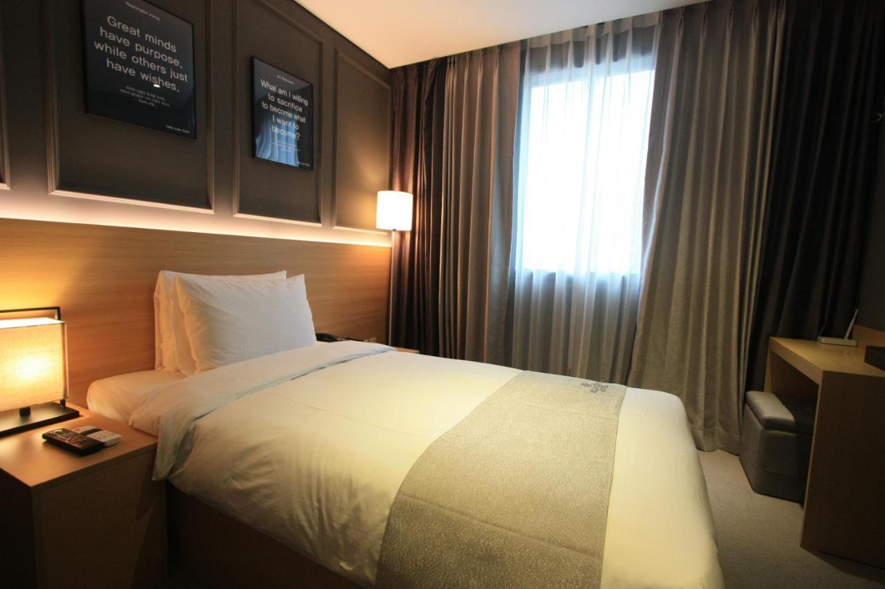 Vella Suite Hotel Suwon Luaran gambar