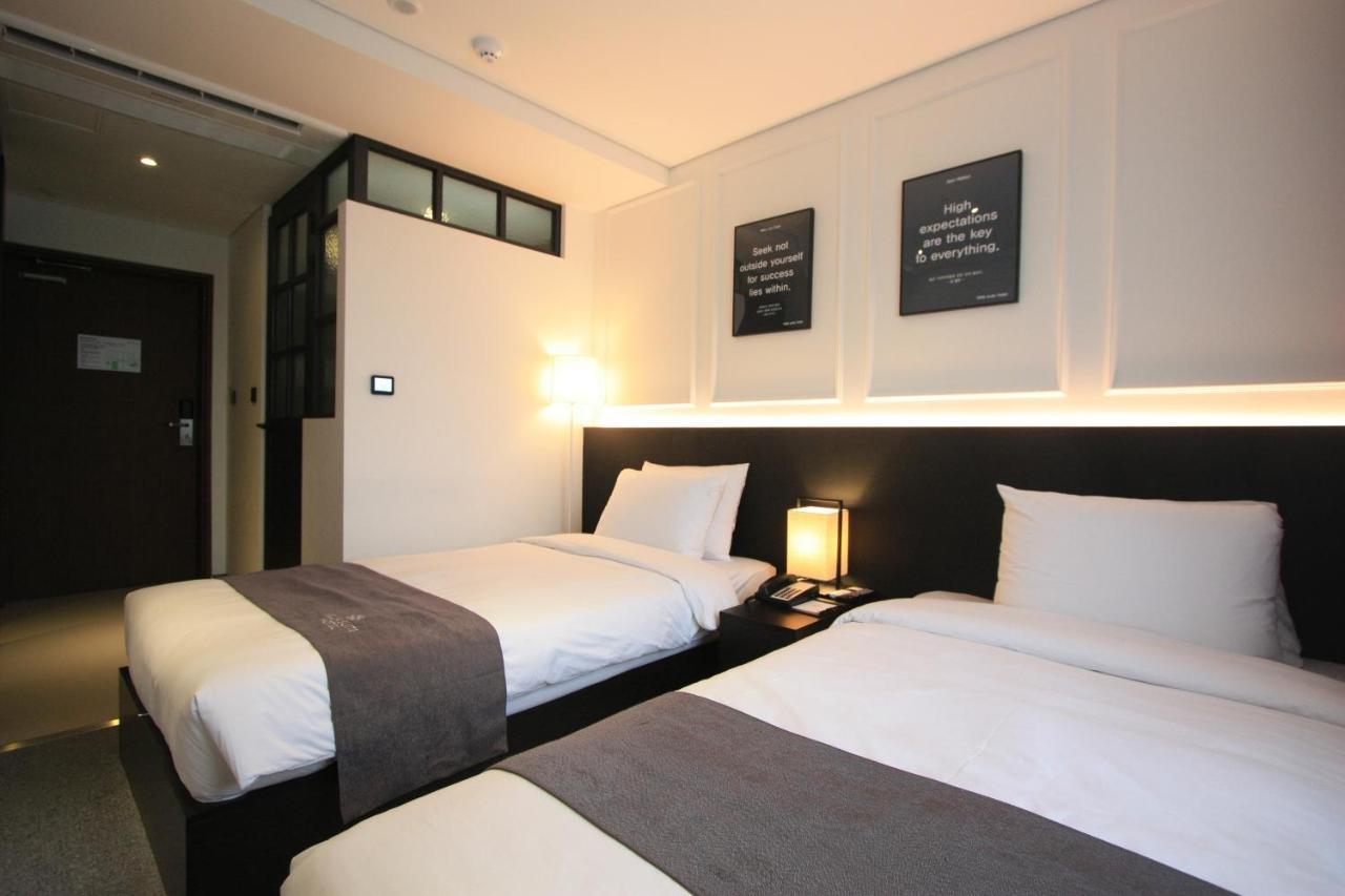 Vella Suite Hotel Suwon Luaran gambar