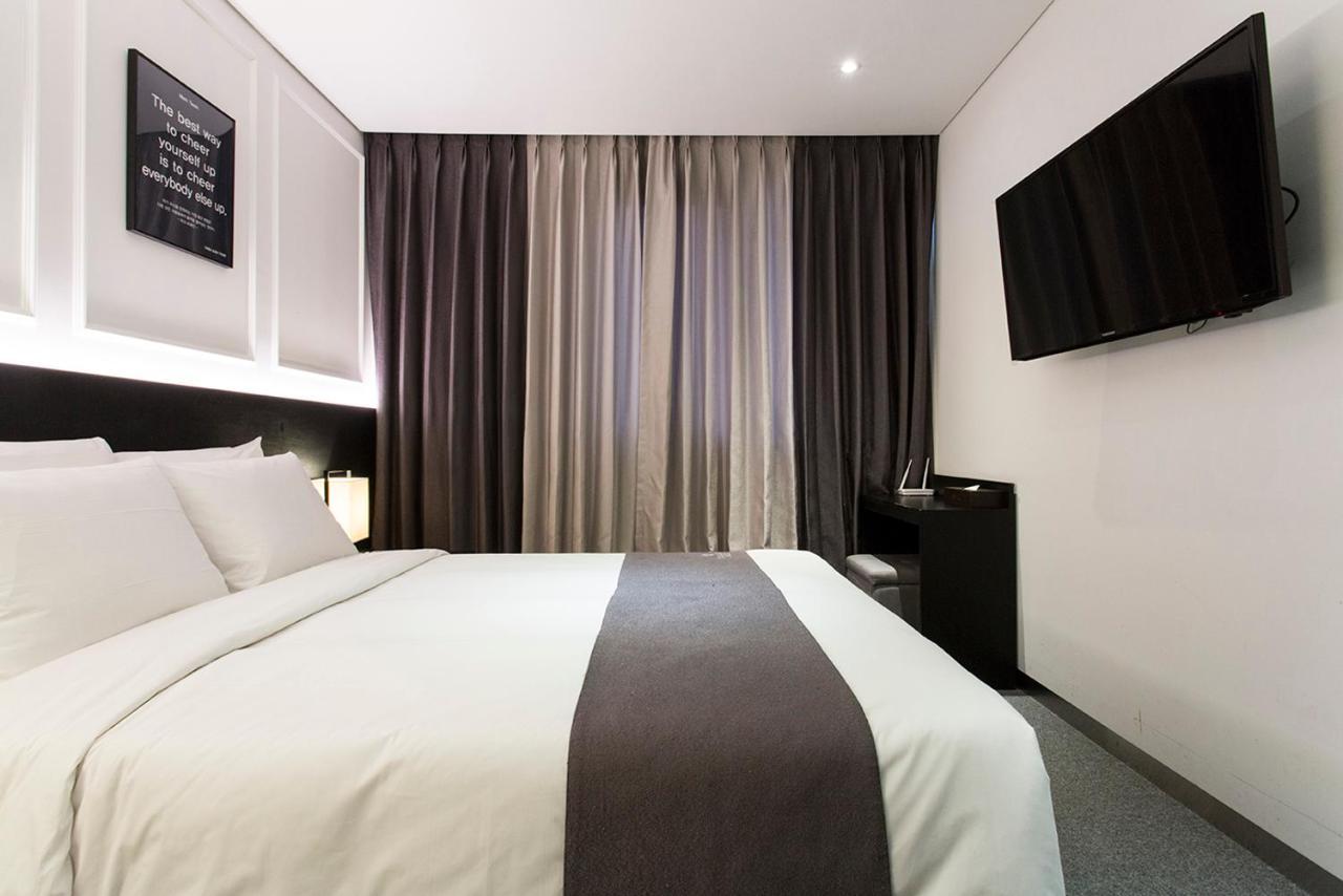 Vella Suite Hotel Suwon Luaran gambar